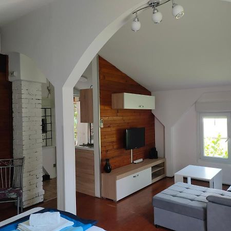 Teos Apartments Мостар Экстерьер фото
